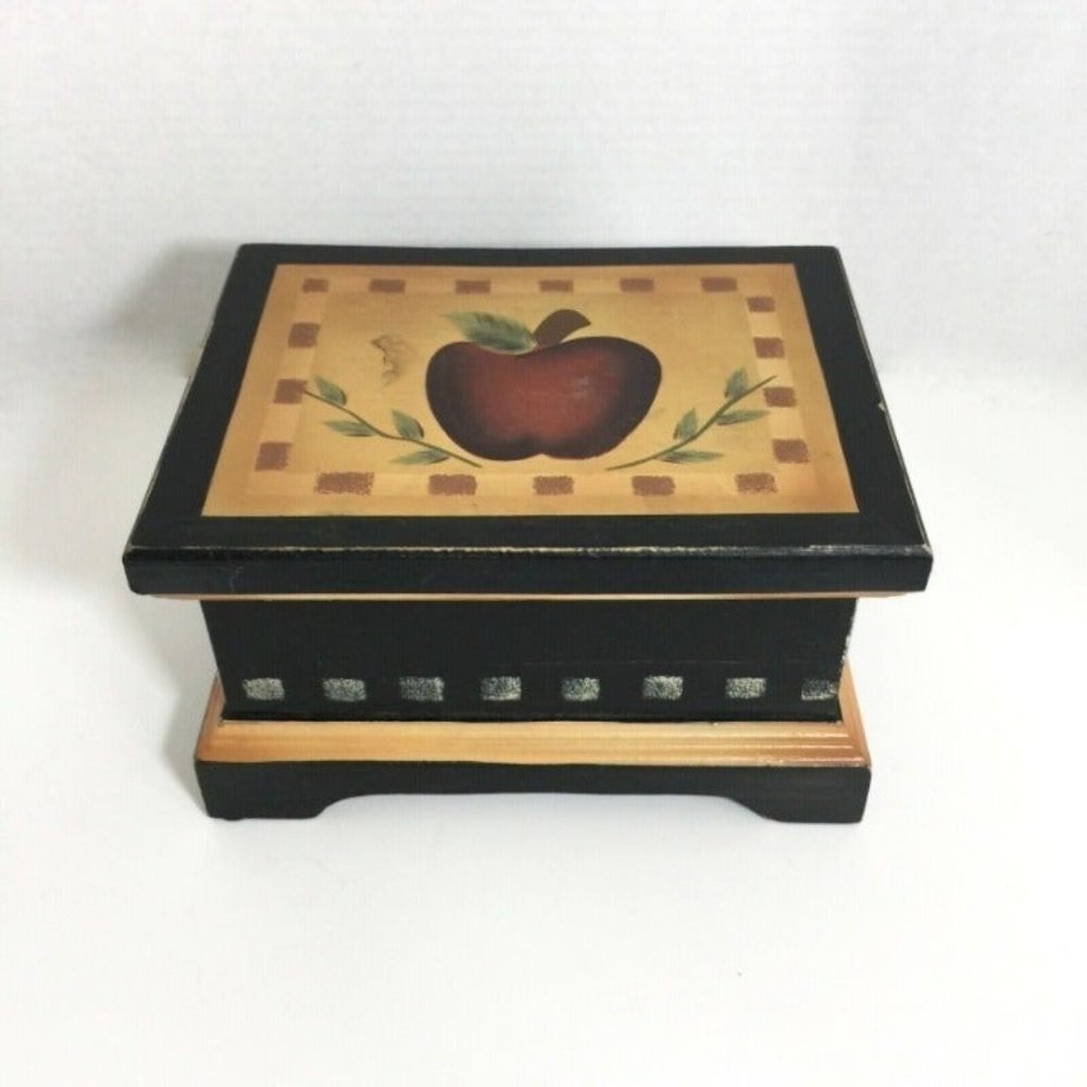 Dan Dee Int’l Wood Storage Box - Apple Theme